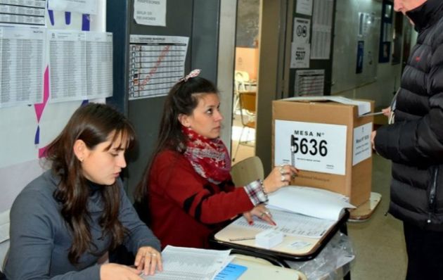 Destacan baja adhesión de votantes en las elecciones de Río Cuarto.