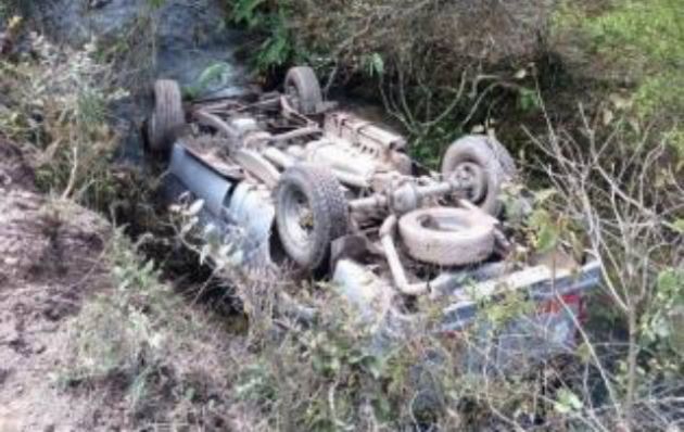 Una camioneta cayó con 13 niños a un arroyo en Salta