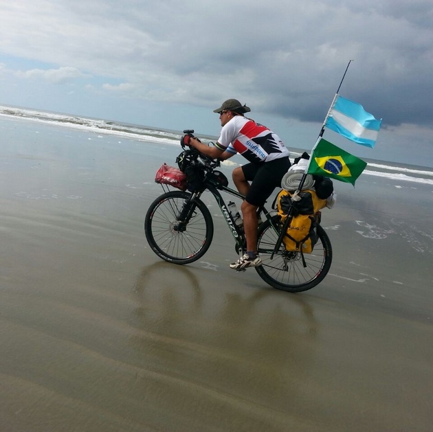 Irá desde Córdoba hasta Rusia en bicicleta para el Mundial
