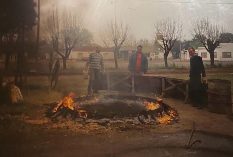 Osvaldo Fiore, el último restaurador de sulquis del país.