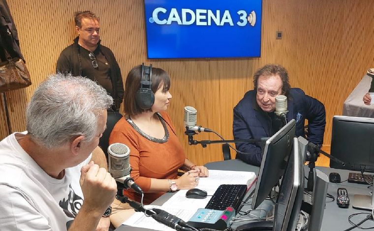 Dyango visitó Cadena 3 antes de su show en Córdoba.
