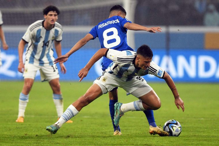 FOTO: Argentina sufrió, pero le ganó 2-1 a Uzbekistán en el debut del Mundial Sub 20