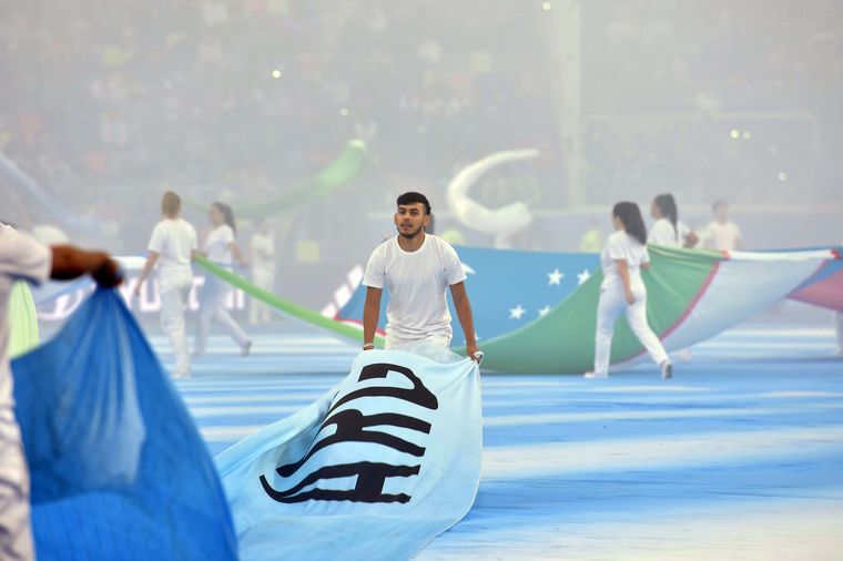 Todo el color de la ceremonia inaugural en Santiago del Estero.