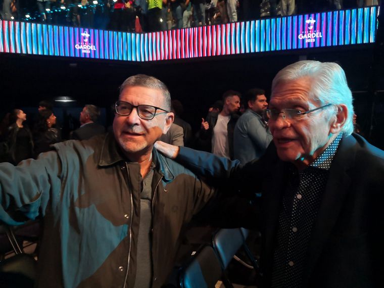 Rony Vargas, junto a grandes figuras de la música en los Premios Gardel