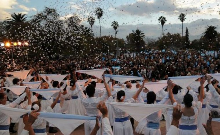 FOTO: Fiesta patria en Mendoza.