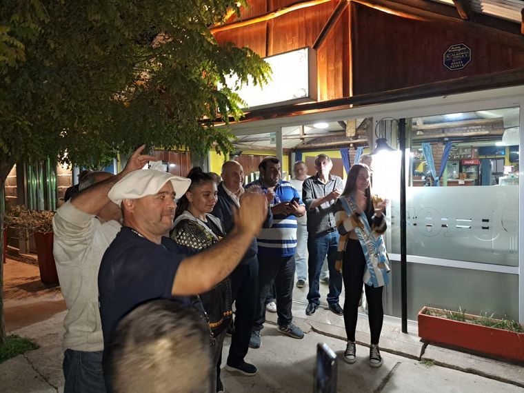 Cadena 3, de serenata antes de la Fiesta de la Tradición Gaucha en El Arañado