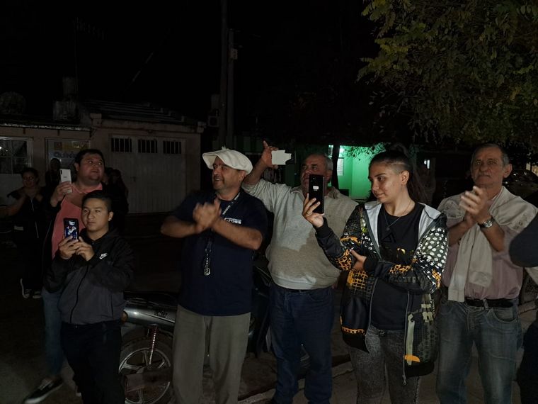 Cadena 3, de serenata antes de la Fiesta de la Tradición Gaucha en El Arañado
