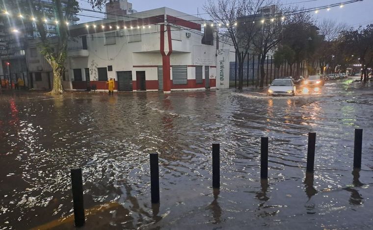 FOTO: El barrio Pichincha, totalmente inundado por las incesantes lluvias.