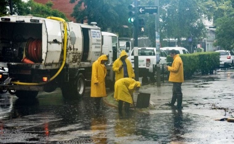 FOTO: Siguen las precipitaciones en Rosario, calculan que superarán los 200 mm en dos días.