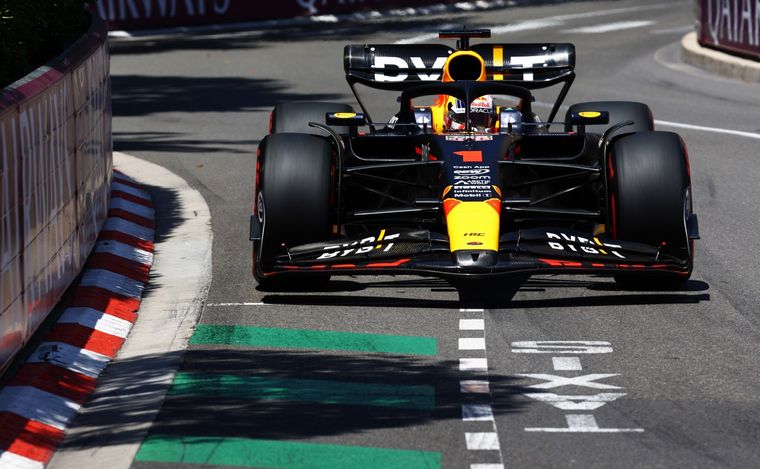 FOTO: Msx Verstappen también lideró la FP3 en las calles de Mónaco