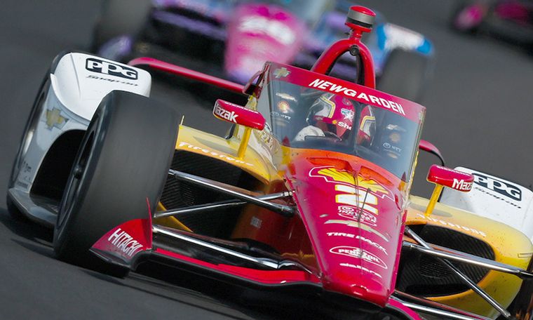 FOTO: Josef Newgarden del Team Penske, ganador de las 500 Indy.