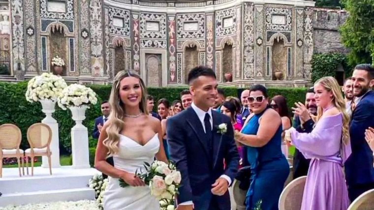 FOTO: El delantero se casó en un hotel en Italia (Foto: Minuto Uno)
