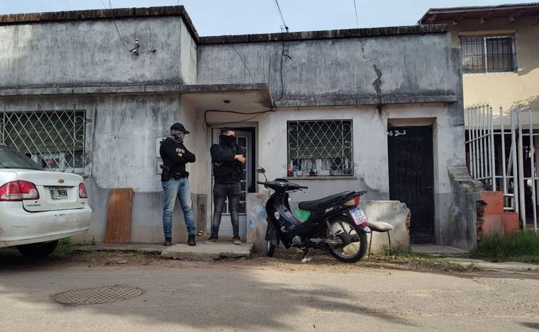 FOTO: La casa del chico que amenazó a la directora de la escuela Leónidas Gambartes.