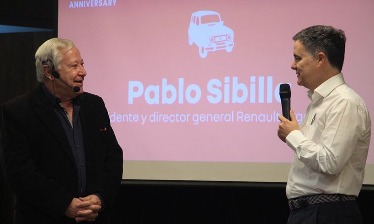 FOTO: El periodista Raúl Barceló, moderador del evento y Pablo Sibilla,.