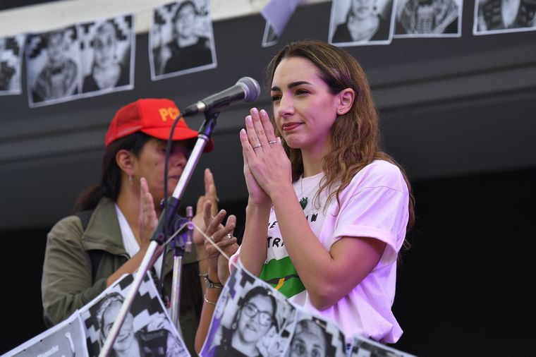 FOTO: La actriz Thelma Fardín fue una de las que habló en Plaza de Mayo.