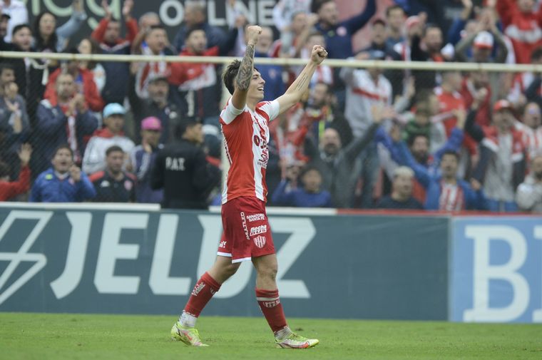 Jerónimo Domina abrió el marcador en el triunfo de Unión.