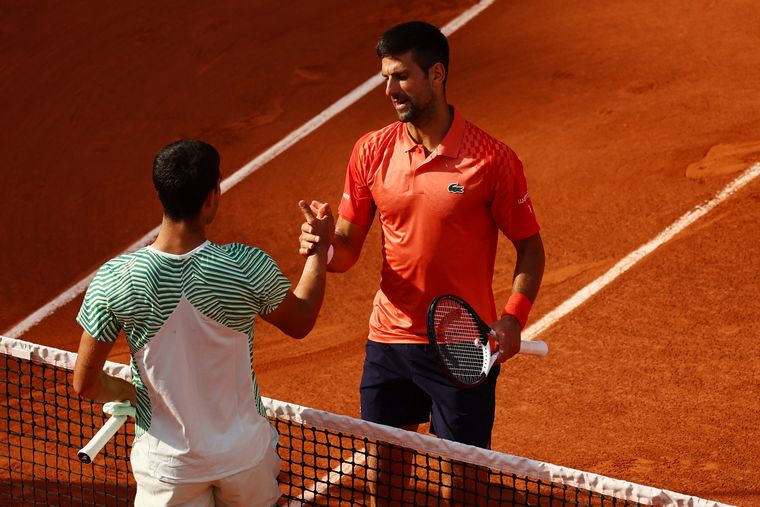 FOTO: Djokovic le gano a Alcaraz y es finalista de Roland Garros.