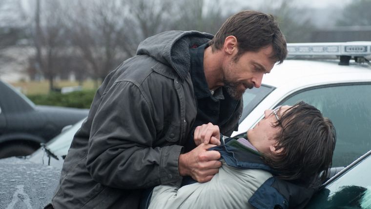 FOTO: Hugh Jackman y Paul Dano, en un atrapante thriller que llegó a Netflix.