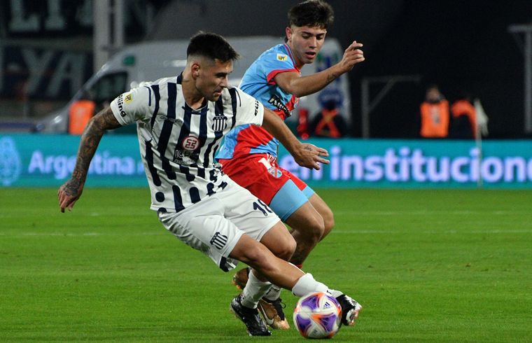 Rodrigo Villagra, la figura del partido.