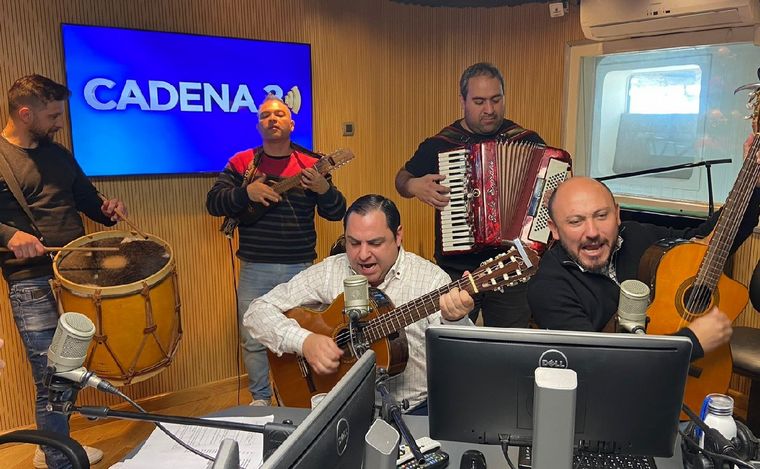 "Los de cabrera" visitaron Cadena 3.