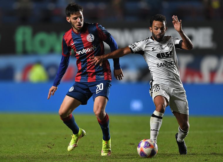 San Lorenzo recibe al equipo santiagueño.