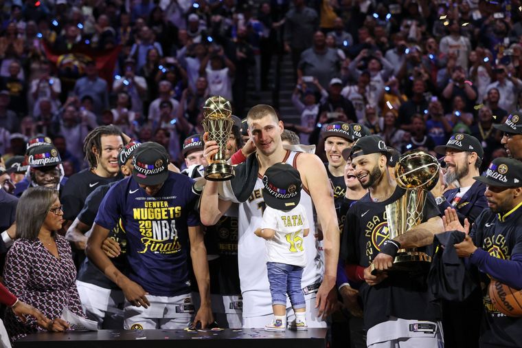 FOTO: Denver Nuggets se consagró campeón de la NBA por primera vez en su historia.