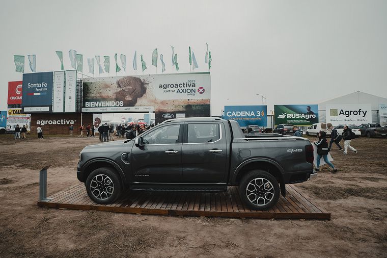 Los usuarios de la “Raza Fuerte”, conocieron la Nueva Ford Ranger en Agroactiva.