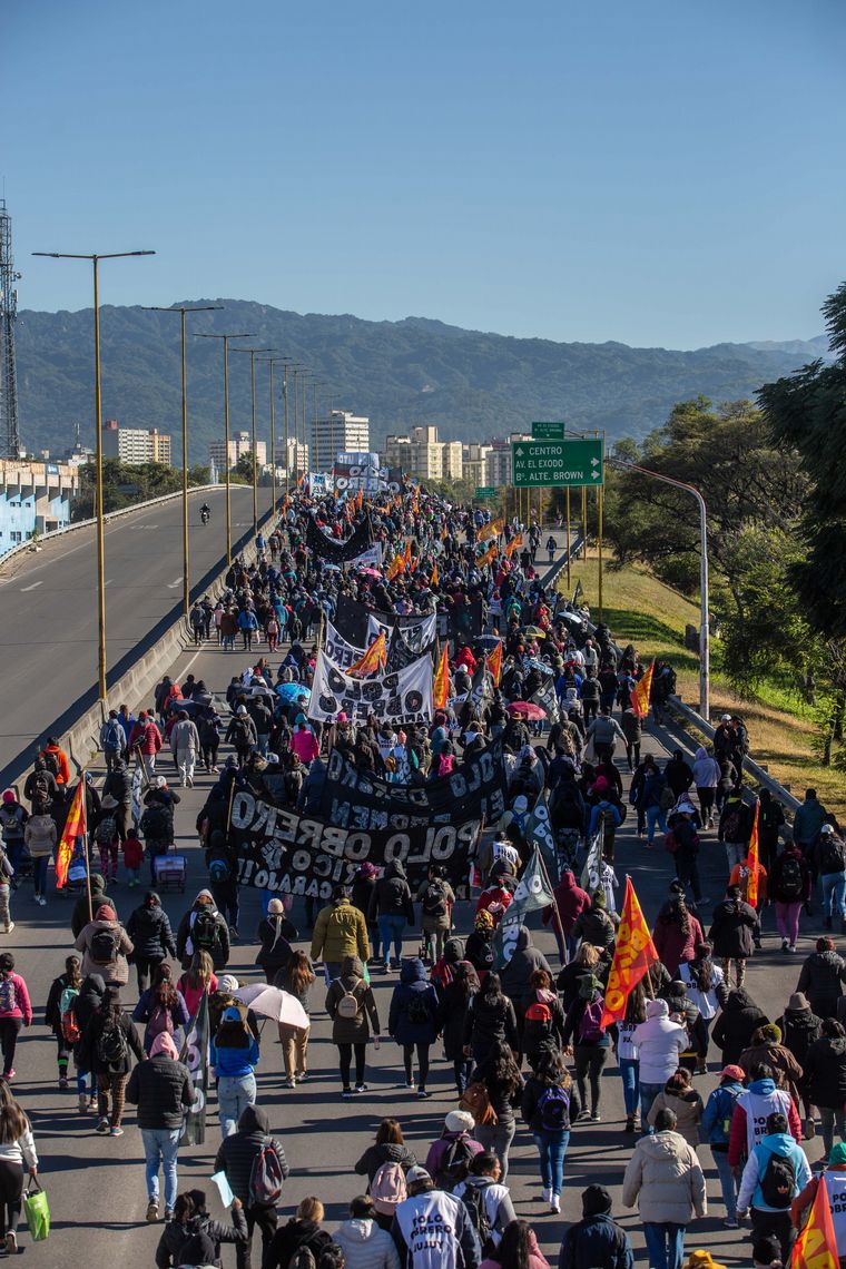 FOTO: Jujuy: marchas y cortes de ruta tras la aprobación de la reforma constitucional