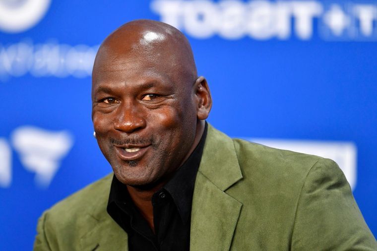 Michael Jordan venderá a los Charlotte Hornets.
