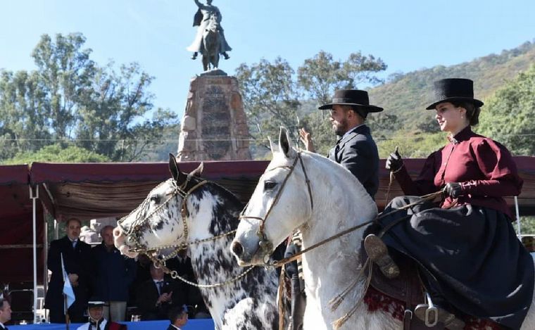 Salta conmemora los 202 años de la muerte de Miguel Martín de Güemes.