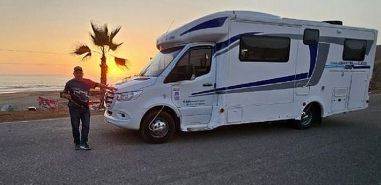 Tres soñadores buscan cruzar desde Argentina a Alaska en motorhome