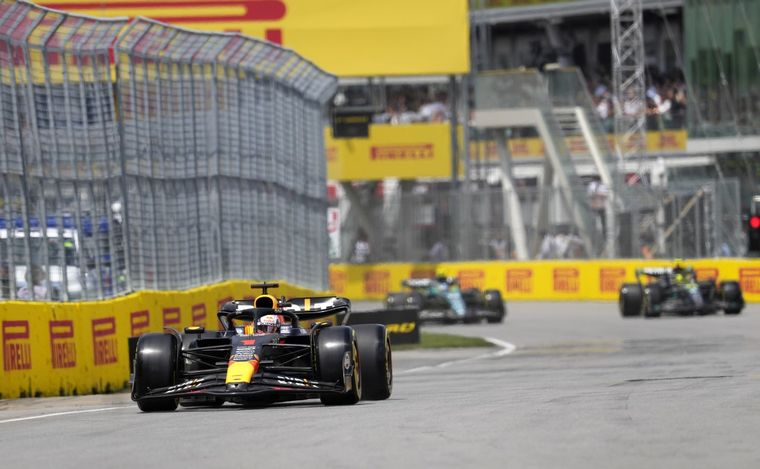 Son los primeros pasos del GP de Canadá y Verstappen se escapa de Hamilton y Alonso