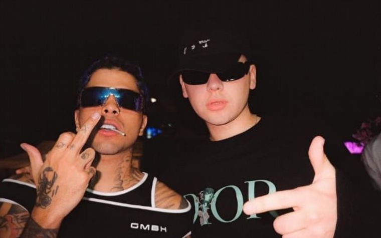 Bizarrap hizo una intervención en un local de ropa para anunciar su sesión 56