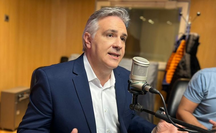 Martín Llaryora, en Cadena 3.