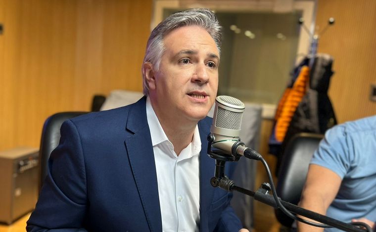 Martín Llaryora, en Cadena 3.