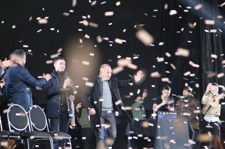 Luis Juez y De Loredo, en el acto de cierre de campaña de Juntos por el Cambio. 