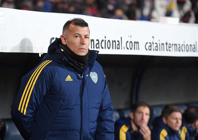 Los xeneizes ya no podrán alcanzar a su clásico rival y se despiden del bicampeonato.