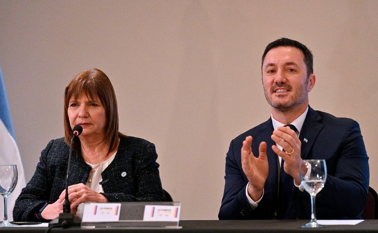 Patricia Bullrich y Luis Petri. (Foto: Prensa Bullrich/NA)
