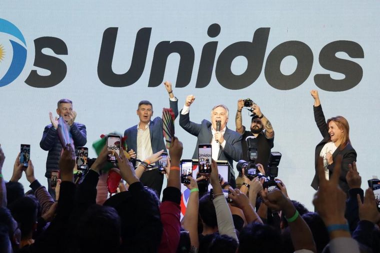 Martín Llaryora se adjudicó el triunfo: 