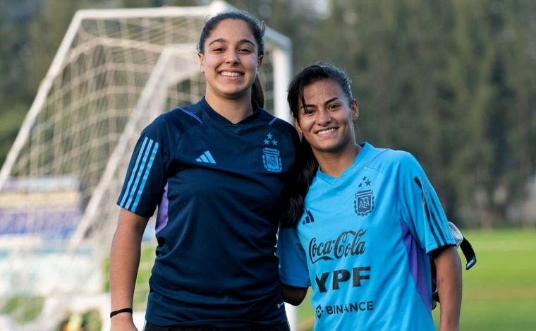 Central de selección: La arquera Paulina Aprile y la volante ofensiva Nadia Fernández
