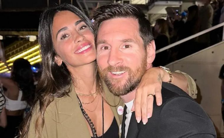 Antonela Roccuzzo y Lionel Messi. (Foto: Instagram/TN)