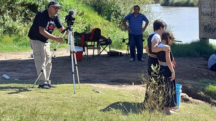 Del Campillo es un pueblo habituado a las cámaras.El director en plena faena.