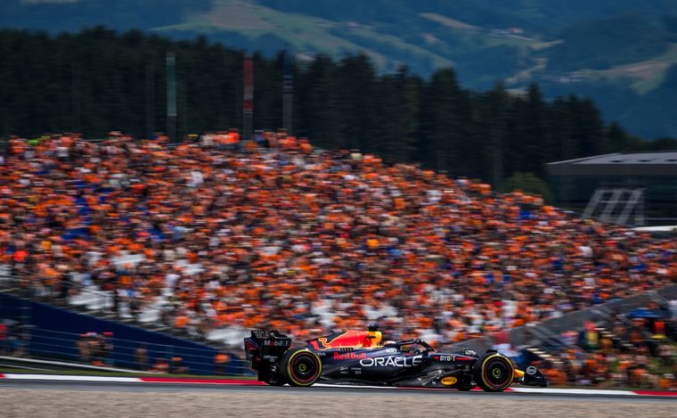 Verstappen hizo la pole, estará apoyado por la 'armada naranja' todo el fin de semana