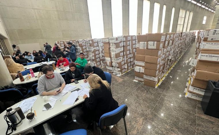 Tribunales II, donde se hace el escrutinio definitivo. (Daniel Cáceres/Cadena 3)