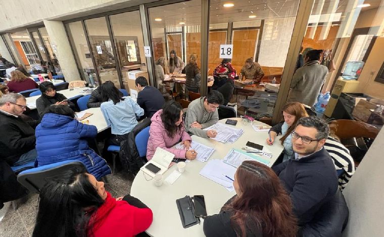 Tribunales II, donde se hace el escrutinio definitivo. (Daniel Cáceres/Cadena 3)