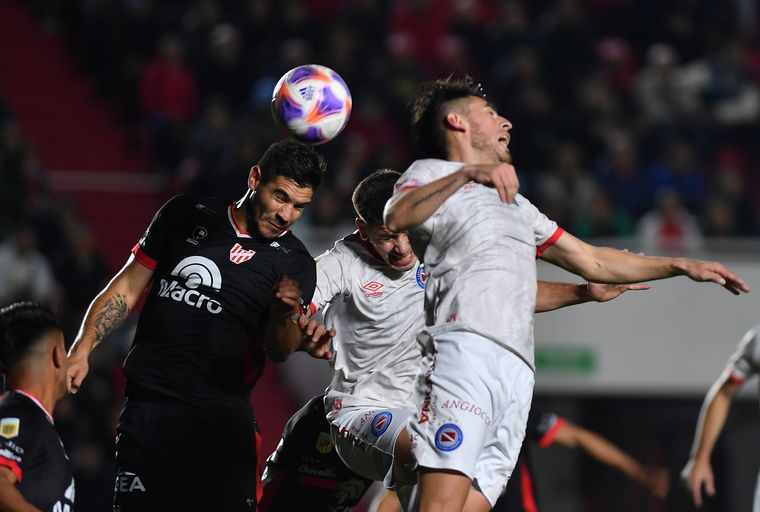 Argentinos-Instituto, un duelo intenso.