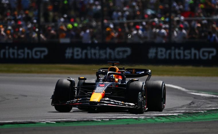 FOTO: Verstappen marca diferencias claras de entrada, en Silverstone
