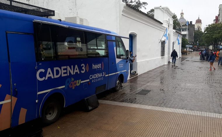Cadena 3 transmite desde la Casa Histórica de Tucumán.