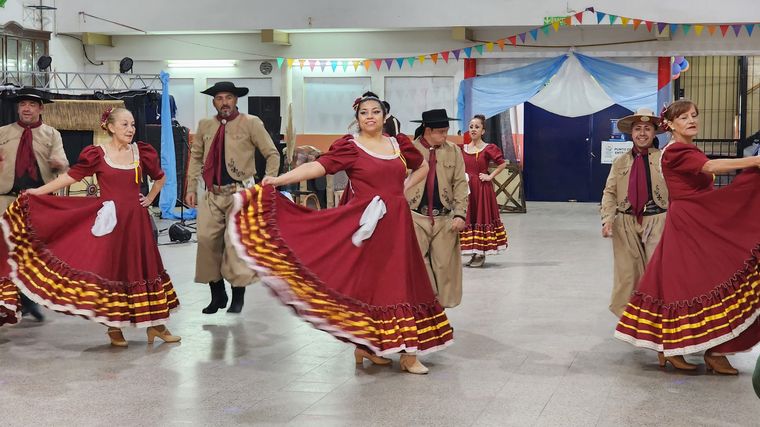 Bajo el Cielo de mi Tierra 