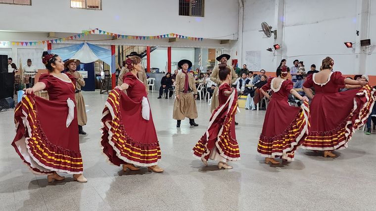 Bajo el Cielo de mi Tierra 